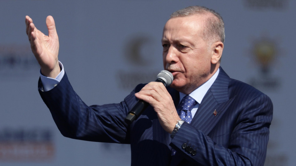 Erdogan, Netanyahu morir&agrave; in carcere come Mladic