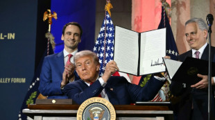 Trump prioriza desregulamentação da IA para impulsionar domínio dos EUA