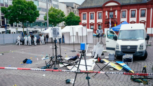 Ataque com faca deixa feridos durante ato de grupo anti-islã na Alemanha