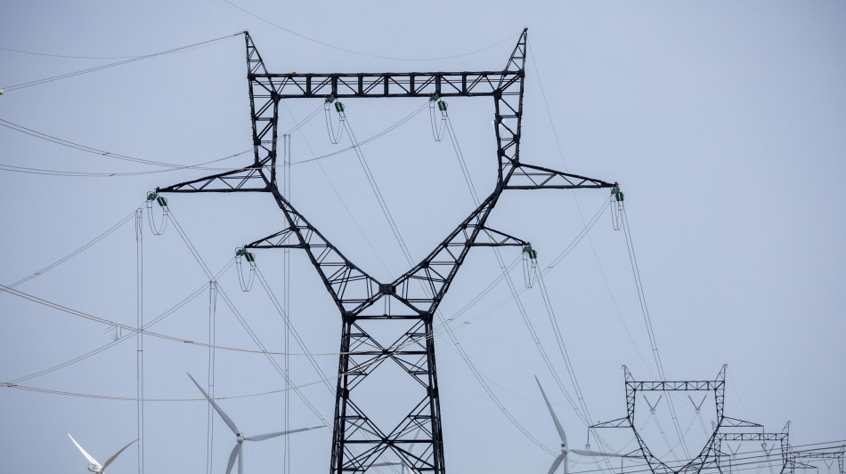 Per quotate energia oltre 220miliardi di capitalizzazione in Borsa (+25,3%)