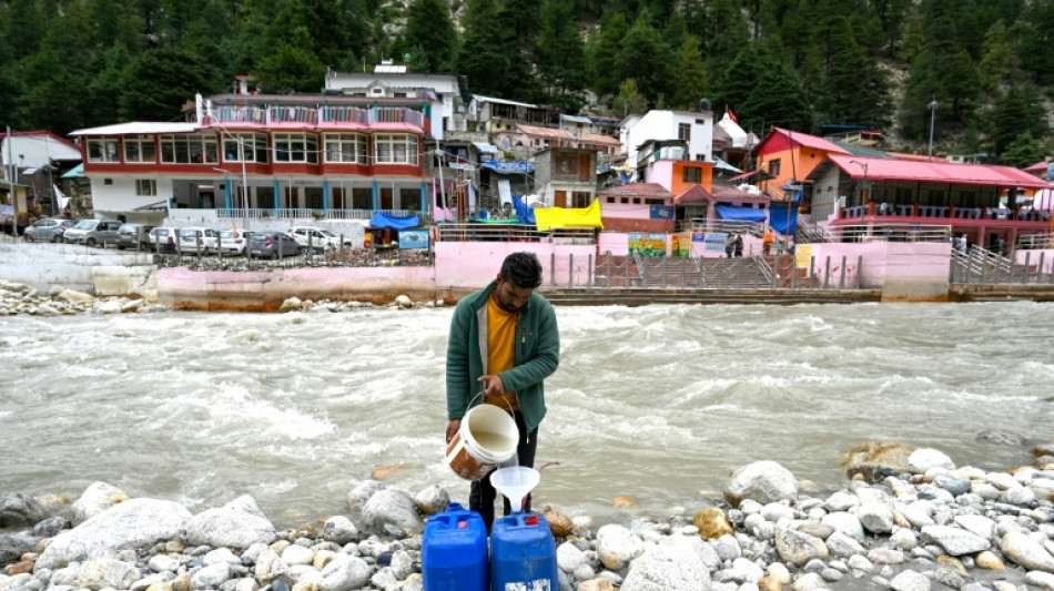 Inde: la source du Gange embouteillée et livrée à domicile