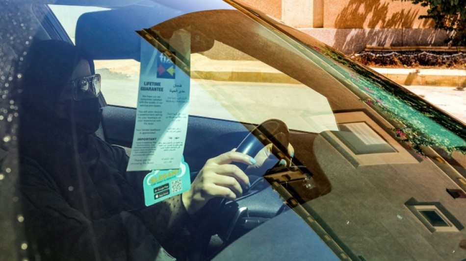 Ap&oacute;s cinco anos ao volante, mulheres sauditas ainda t&ecirc;m um longo caminho a percorrer