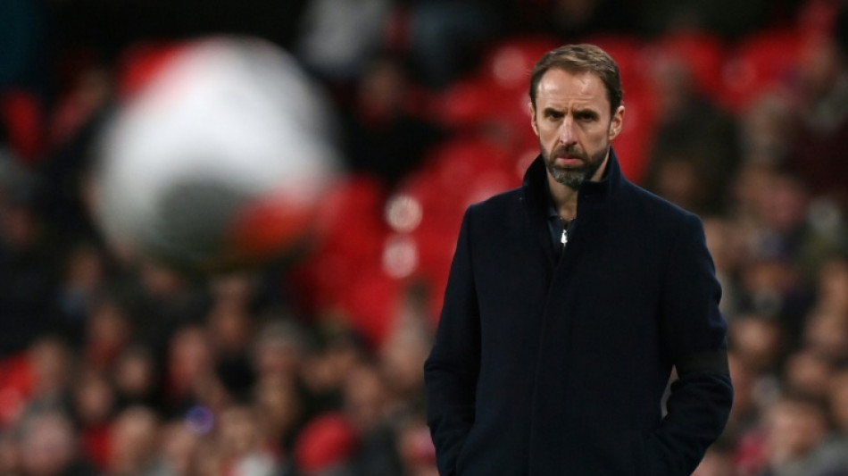 Maguire, Walker e Johnstone v&atilde;o desfalcar a Inglaterra contra a B&eacute;lgica