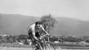 Bélgica homenajea al mito del ciclismo Eddy Merckx por su 80 cumpleaños
