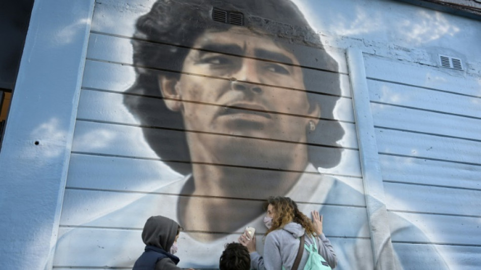 Mort de Maradona: huit professionnels de santé seront jugés pour homicide involontaire