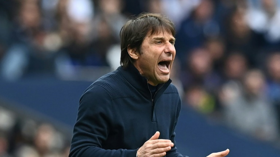 Conte says Klopp looking 'for excuse' after Spurs draw