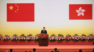 Abgeordneter aus Hongkong nach Foto mit Xi positiv auf Corona getestet