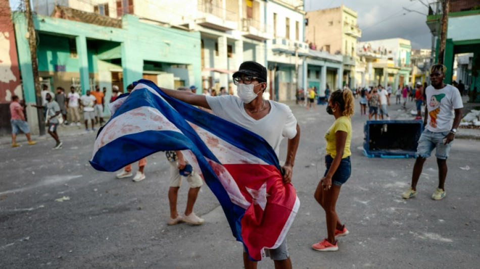 Excarcelan en Cuba a jóvenes condenados por históricas protestas del 2021