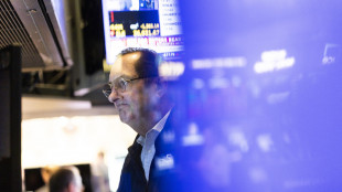 Wall Street apre in calo, Dj -0,80%, Nasdaq -0,39%