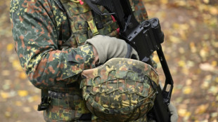 CDU-Parteitag stimmt f&uuml;r schrittweise R&uuml;ckkehr zur Wehrpflicht