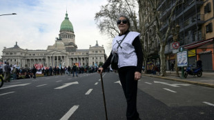 Jubilados en la trinchera: la protesta semanal que desafía al gobierno de Milei