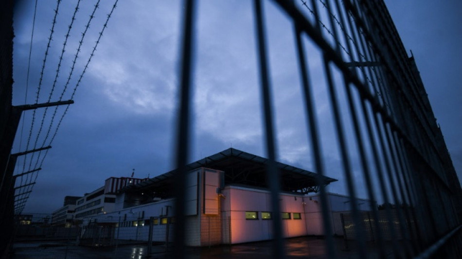 24-j&auml;hriger IS-Unterst&uuml;tzer in D&uuml;sseldorf zu Haftstrafe verurteilt