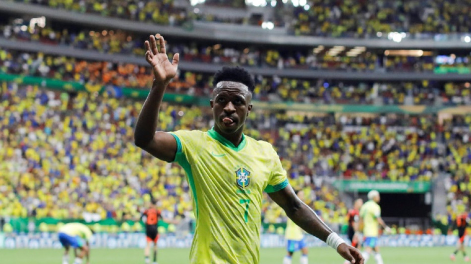 Vini Jr enfim decide na Sele&ccedil;&atilde;o, que segue sob press&atilde;o