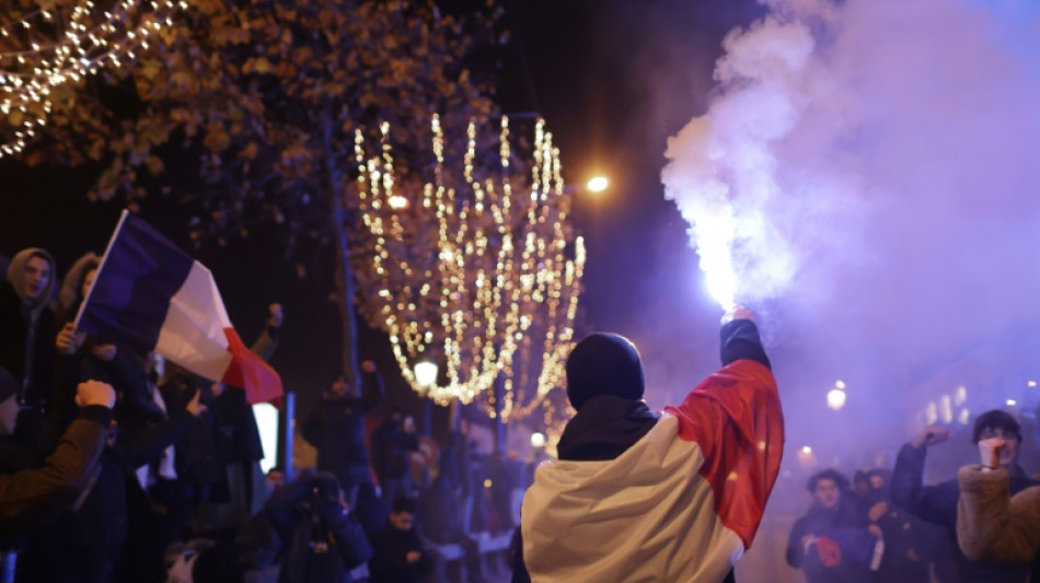 Mondial: liesse en France apr&egrave;s la victoire des Bleus