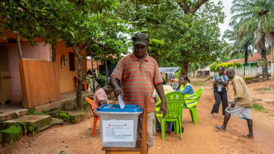 R&eacute;f&eacute;rendum en Guin&eacute;e-Bissau: fermeture des bureaux de vote et d&eacute;but du d&eacute;pouillement