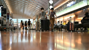 Amea&ccedil;a de tuf&atilde;o na regi&atilde;o de T&oacute;quio cancela centenas de trens e voos no Jap&atilde;o