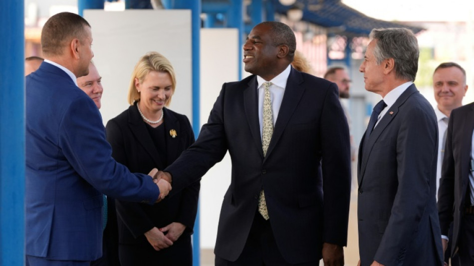 Au&szlig;enminister der USA und Gro&szlig;britanniens sichern Ukraine anhaltende Unterst&uuml;tzung zu