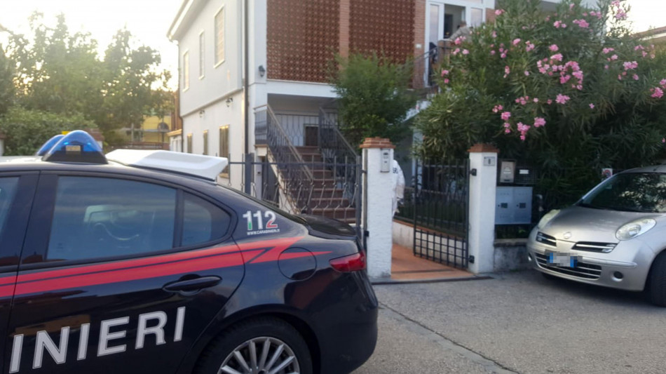 Il dramma di Verona, ha sparato al figlio e si &egrave; suicidata