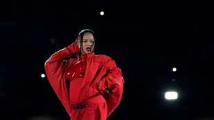 Rihanna ist wieder schwanger: Superstar zeigt Babybauch beim Super Bowl