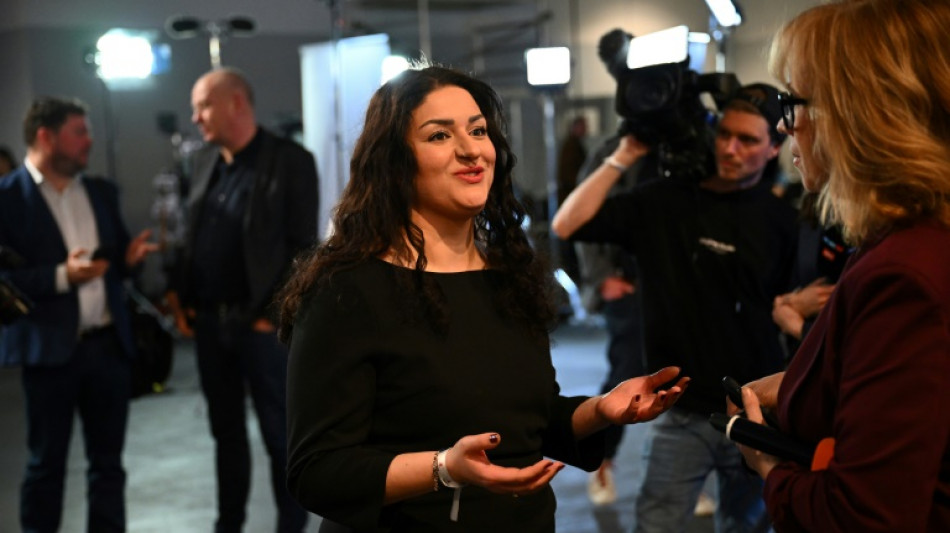 Hamburger Linken-Spitzenkandidatin &Ouml;zdemir entscheidet sich f&uuml;r Bundestagsmandat