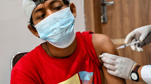 Moderna inici&oacute; ensayos de un refuerzo de la vacuna espec&iacute;fico para &oacute;micron