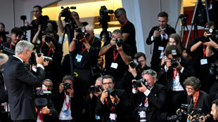 Vertauschte Rollen: US-Star Clooney wird beim Filmfestival in Venedig zum Fotografen
