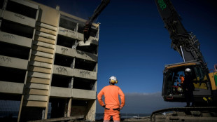 Sur la dune m&eacute;docaine, la d&eacute;molition du "Signal", symbole de l'&eacute;rosion c&ocirc;ti&egrave;re