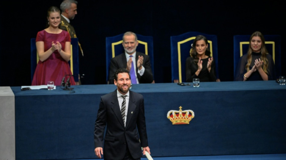 Messi receives top Spanish award from heir to throne