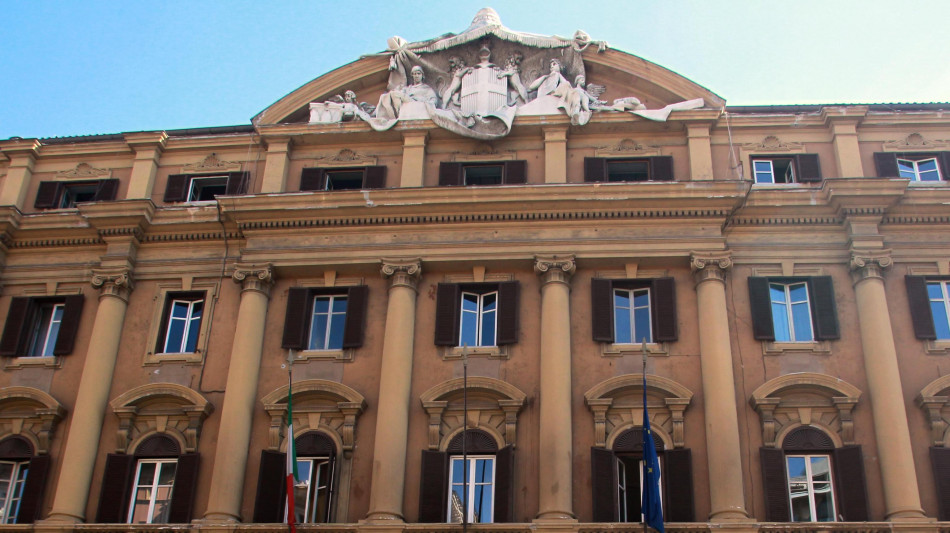 Lo spread tra Btp e Bund tedeschi chiude in rialzo a 103 punti