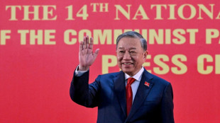 To Lam reconduit pour cinq ans &agrave; la t&ecirc;te du Vietnam 