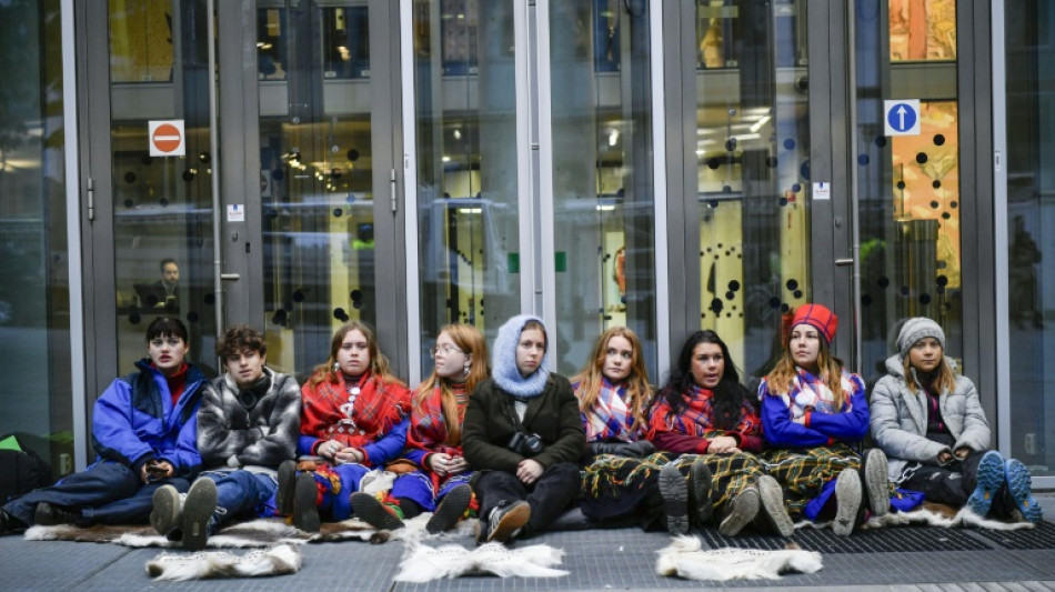 Eoliennes ill&eacute;gales en Norv&egrave;ge: des militants samis bloquent des minist&egrave;res