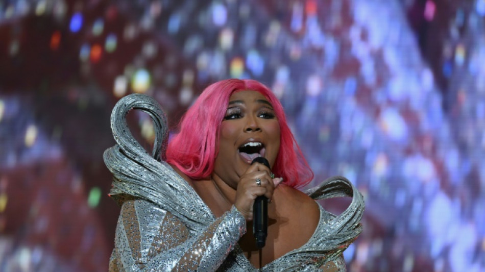 Lizzo nega acusa&ccedil;&otilde;es de ass&eacute;dio e humilha&ccedil;&atilde;o