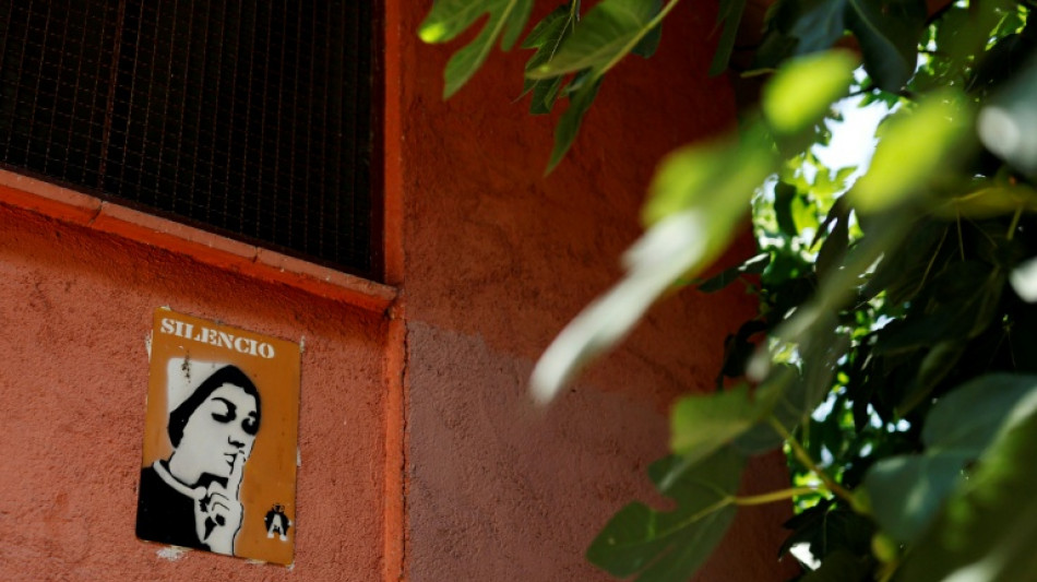 Espanh&oacute;is est&atilde;o fartos do barulho