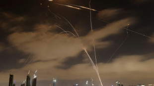 Misiles iran&iacute;es dejan 10 muertos en Israel, en nueva noche de ataques mutuos