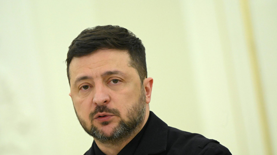 Zelensky, Mosca ha interrotto lo scambio di prigionieri