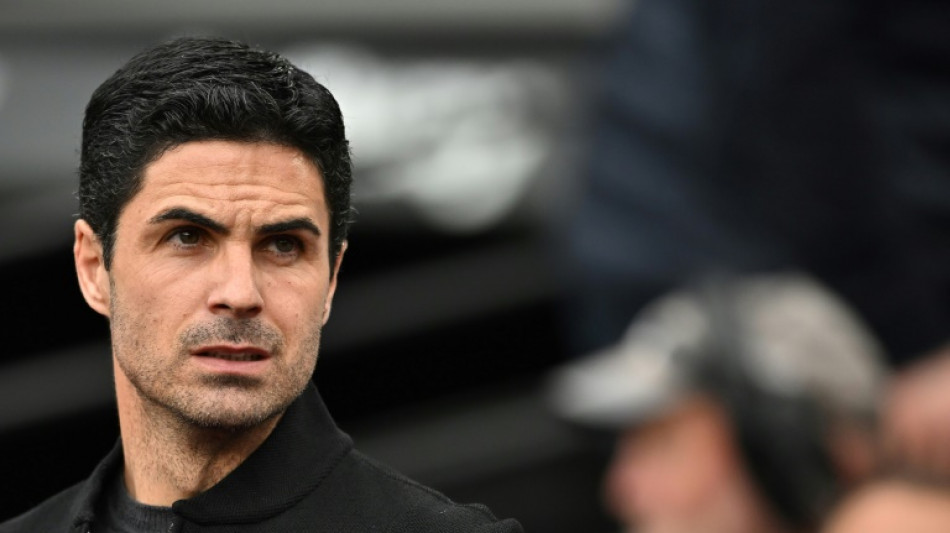 Mikel Arteta signs new contract at Arsenal