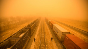 Gewaltiger Sandsturm sorgt für "gefährliche" Luftverschmutzung in Peking