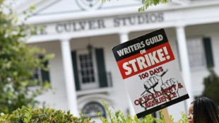Streik in Hollywood: US-Drehbuchautoren und Studios erzielen vorläufige Einigung