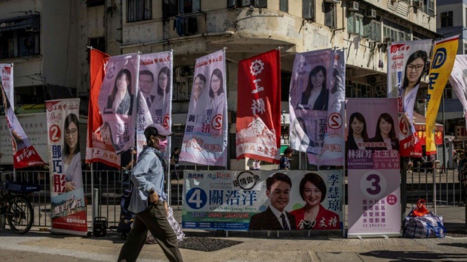 A Hong Kong, participation historiquement basse aux élections locales sans opposition