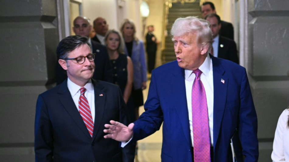 Trump pressiona republicanos para aprova&ccedil;&atilde;o de seu "grande" projeto or&ccedil;ament&aacute;rio