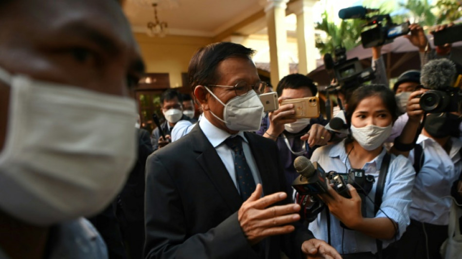 El l&iacute;der opositor de Camboya pide la retirada de la acusaci&oacute;n de traici&oacute;n en su contra