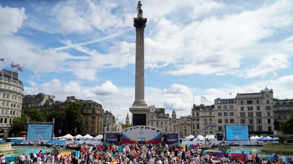 Euro f&eacute;minin: &agrave; Londres, des milliers de fans pr&ecirc;ts &agrave; rugir pour les Lionnes anglaises