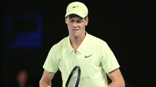 K&ouml;rperliche Probleme &uuml;berwunden: Sinner locker im Halbfinale