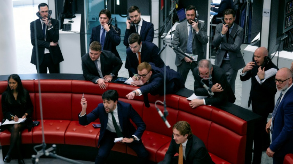 Bolsa de Metais de Londres, o &uacute;ltimo mercado financeiro movido a gritos da Europa