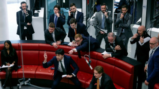 Bolsa de Metais de Londres, o &uacute;ltimo mercado financeiro movido a gritos da Europa