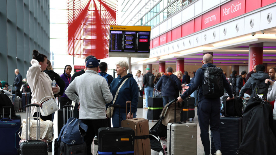 Walsh (Iata), da calo prezzi greggio vantaggi per settore aereo