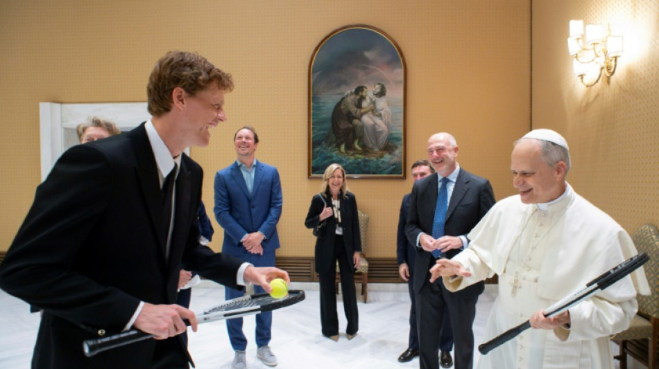 Tennis-Fan Papst Leo trifft Weltranglistenersten Sinner