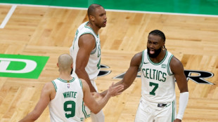 Los Celtics se anotan un taquicárdico primer triunfo en la Final del Este