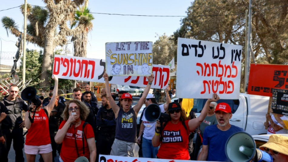 Netanjahu sagt bei Besuch in Kibbuz Nir Oz die Rückkehr aller Geiseln zu
