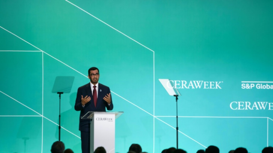 El l&iacute;der de la COP 28 pide a la industria del petr&oacute;leo y del gas acelerar la descarbonizaci&oacute;n